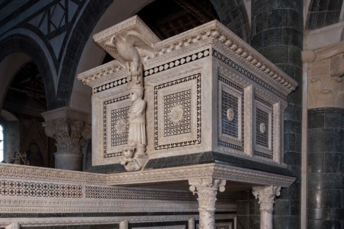 Monitoraggio e restauro pulpito della Basilica - Immagini di Antonio Quattrone